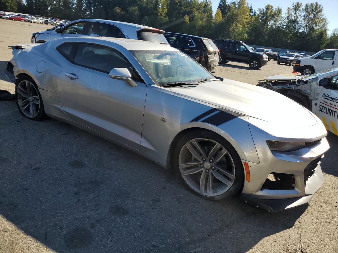 2018 Chevrolet Camaro Ls - zdjęcie 4