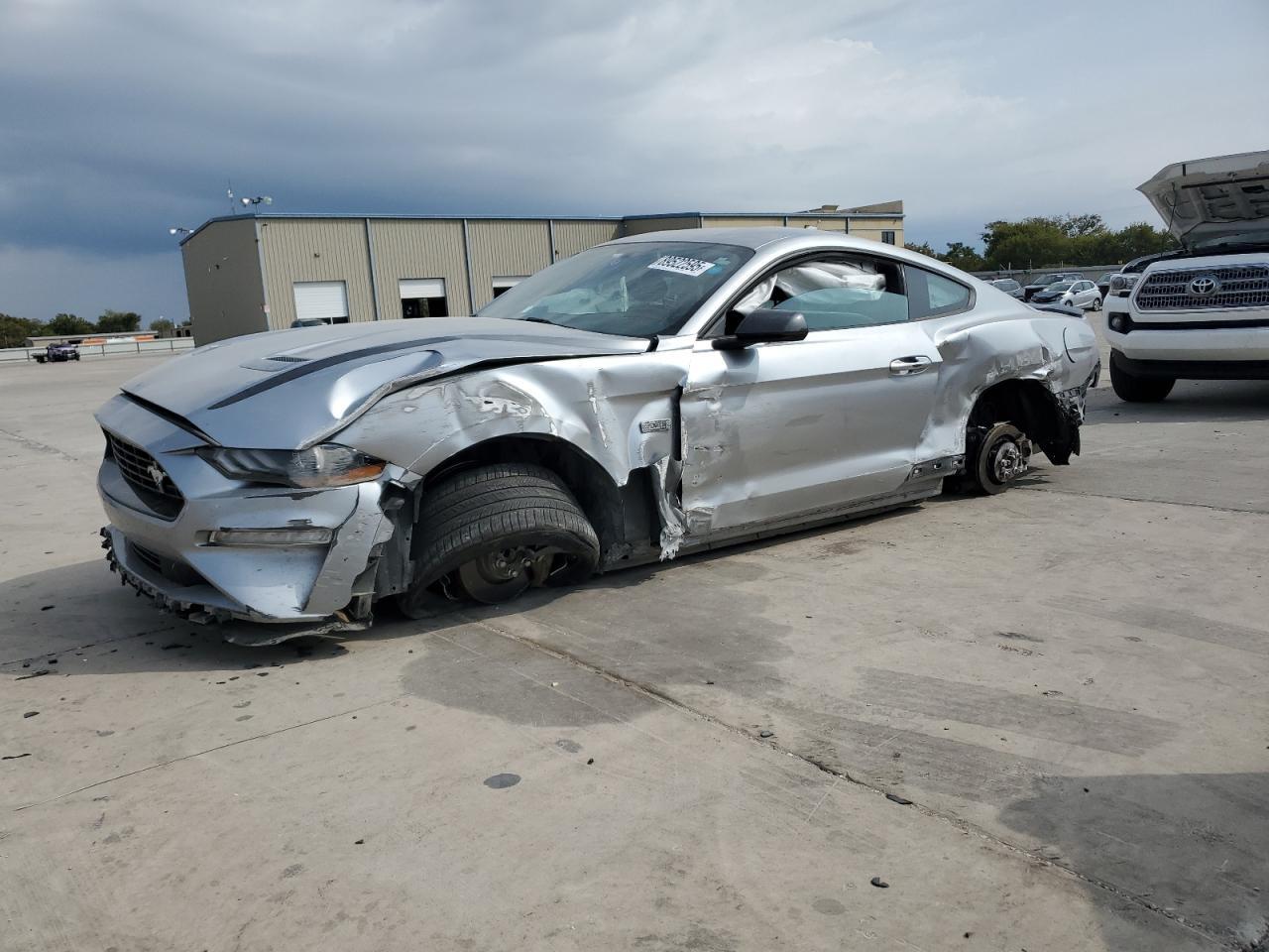 2020 Ford Mustang - zdjęcie główne