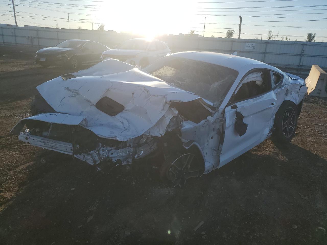 2021 Ford Mustang - zdjęcie główne