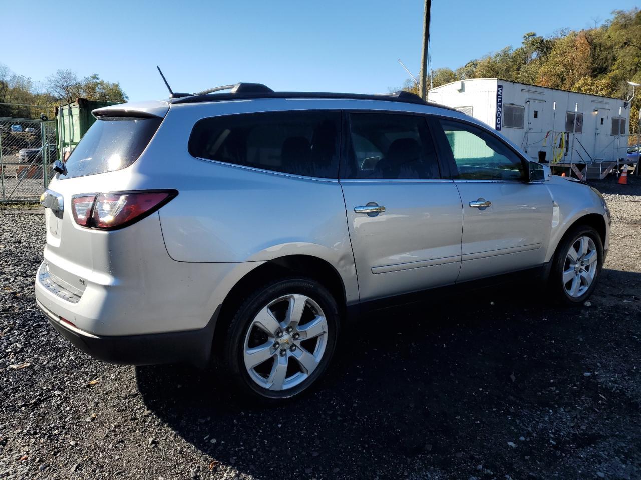2017 Chevrolet Traverse - zdjęcie 3