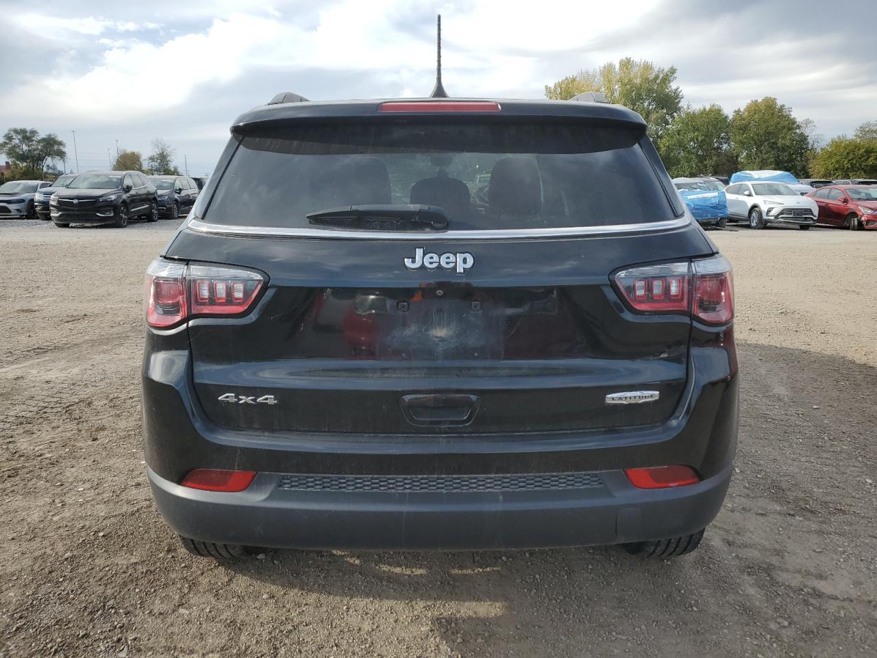 2018 Jeep Compass Latitude - zdjęcie 6