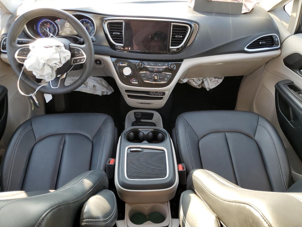2024 Chrysler Pacifica - zdjęcie 8