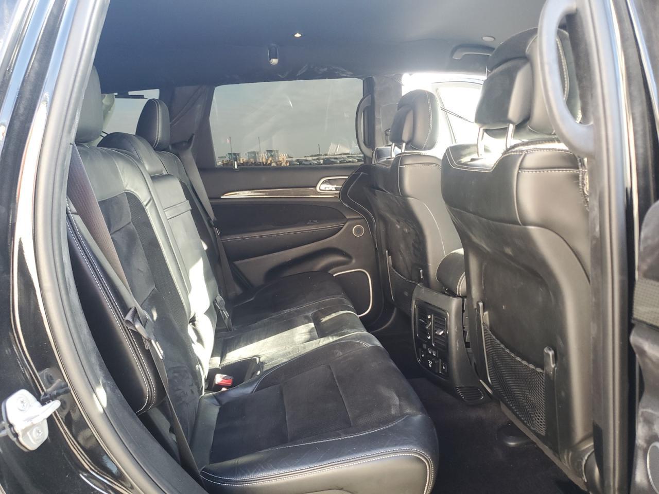 2018 Jeep Grand Cherokee - zdjęcie 11