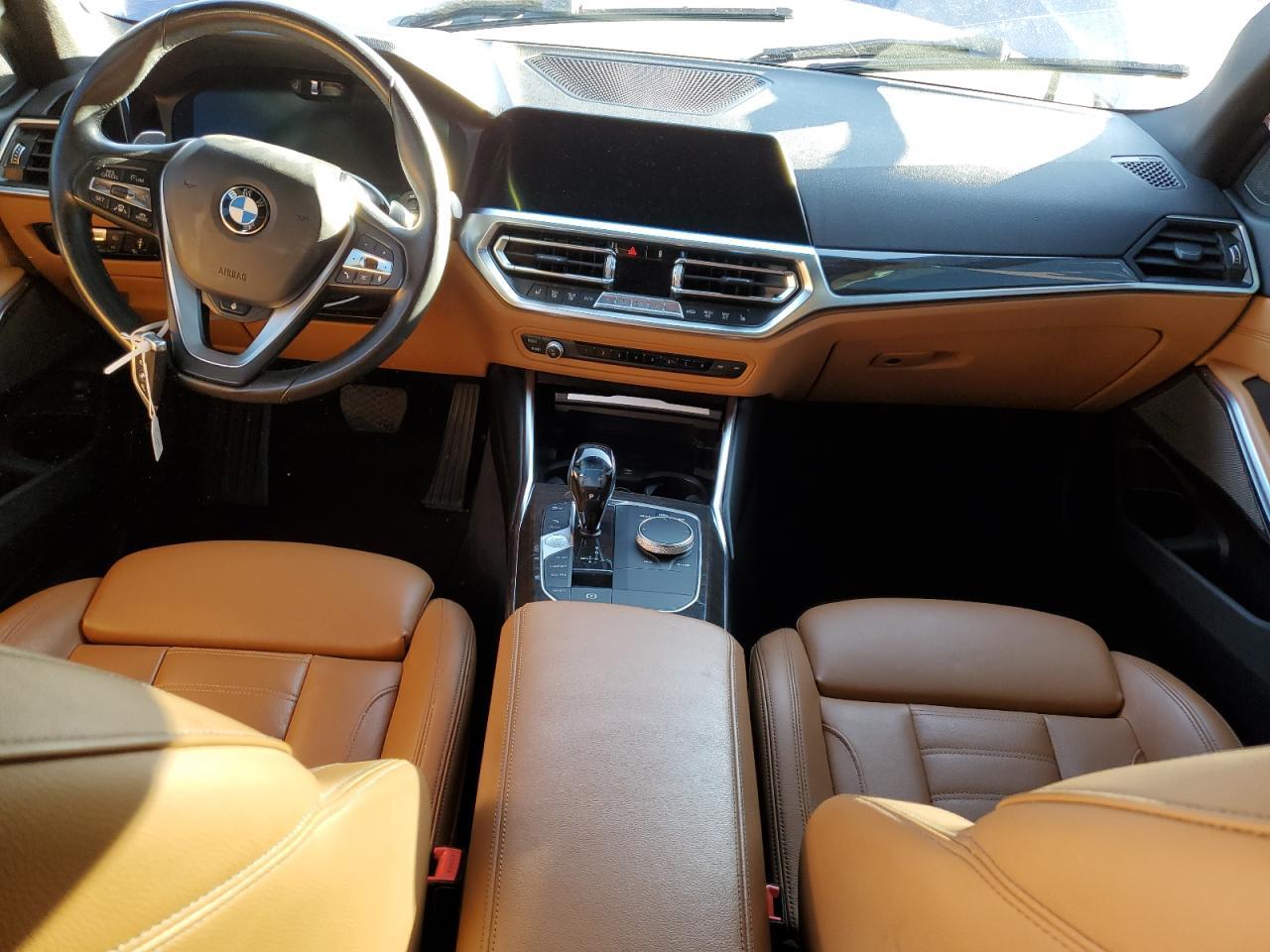 2019 BMW Seria 3 - zdjęcie 8