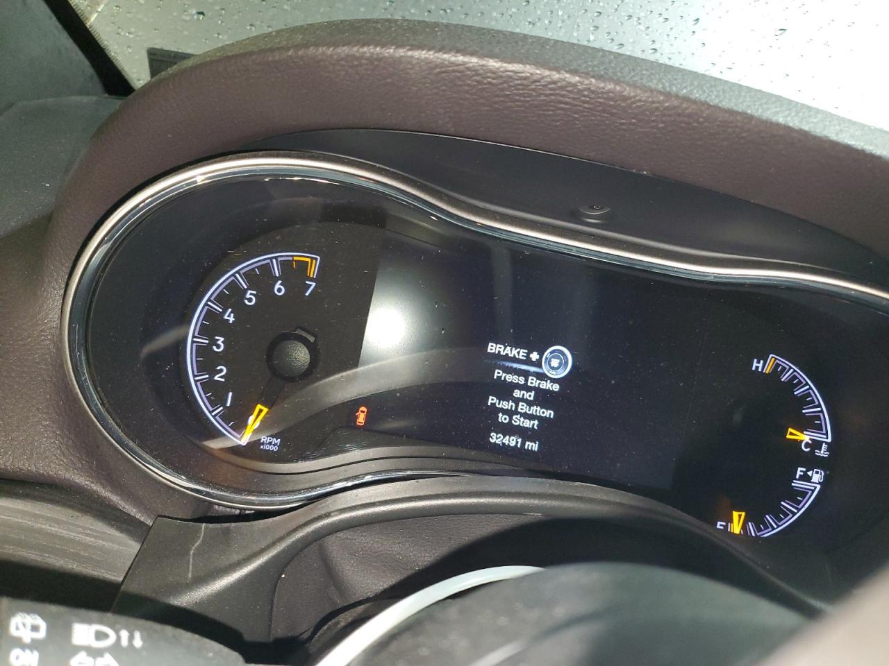 2021 Jeep Grand Cherokee - zdjęcie 9