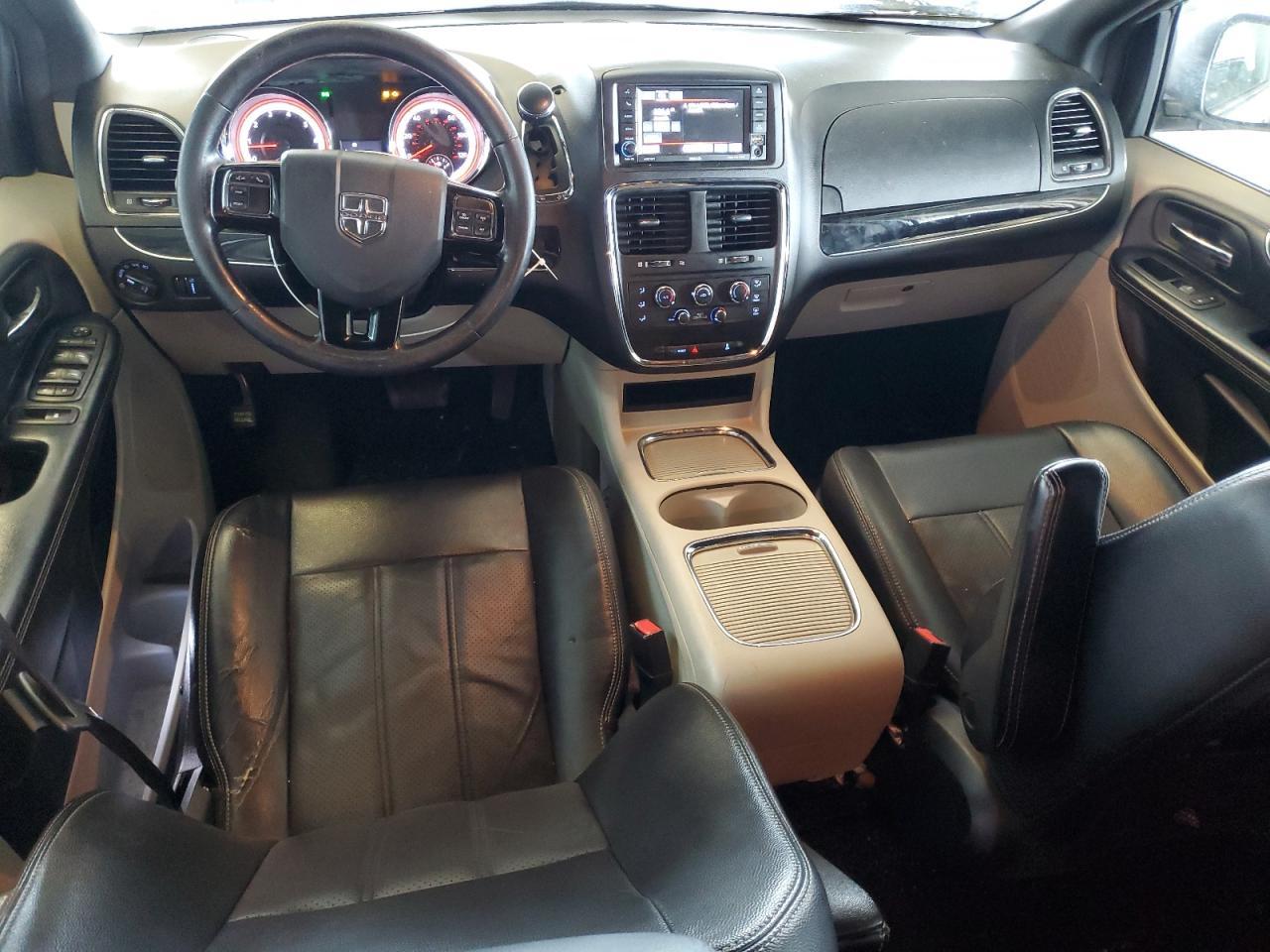 2019 Dodge Caravan - zdjęcie 8