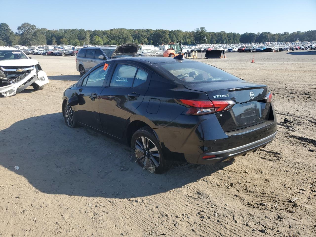 2022 Nissan Versa Sv - zdjęcie 2