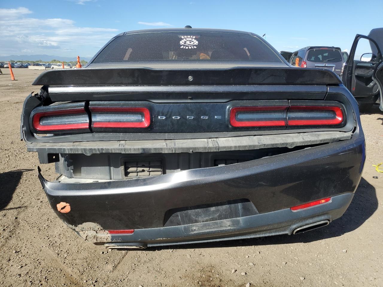 2019 Dodge Challenger - zdjęcie 6