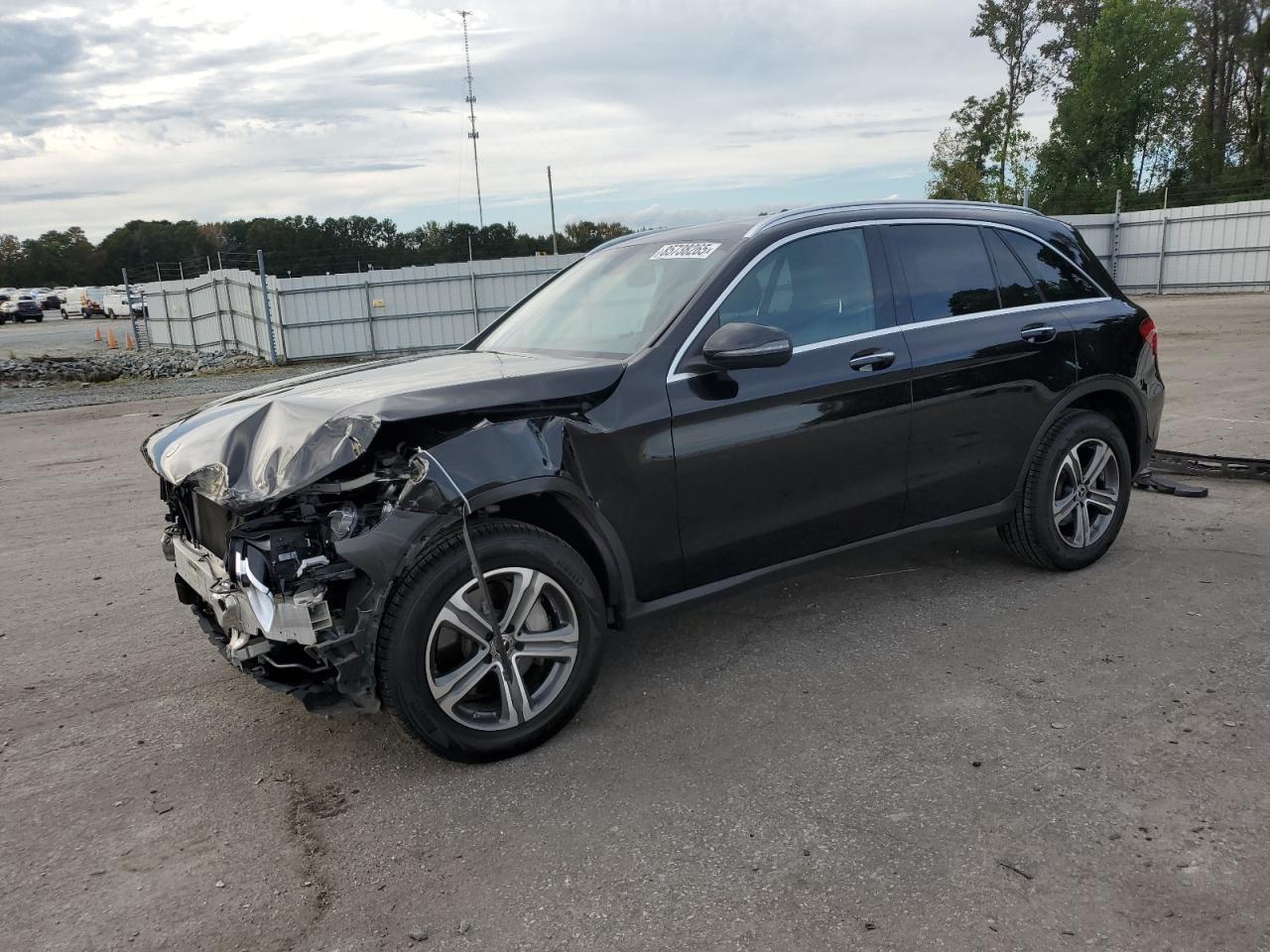 2018 Mercedes-Benz GLC - zdjęcie główne