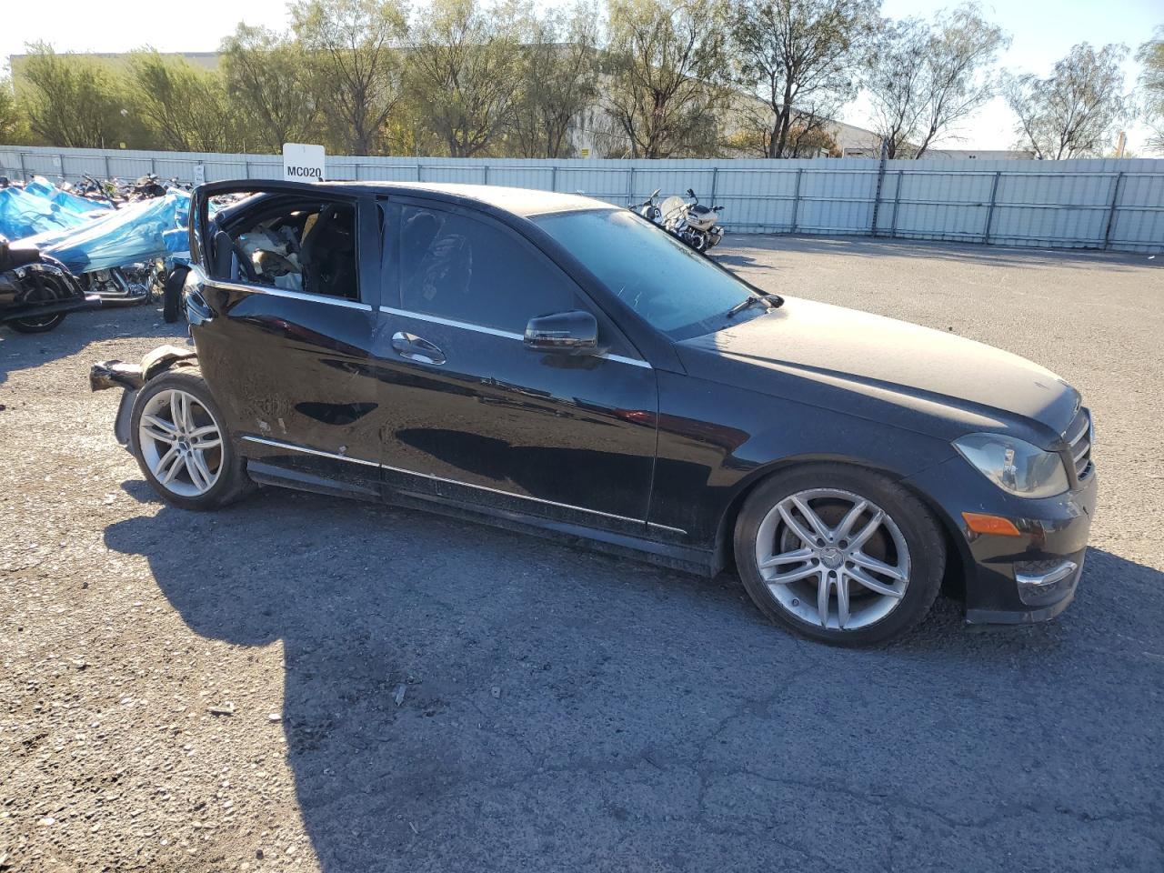 2013 Mercedes-Benz C 250 - zdjęcie 4