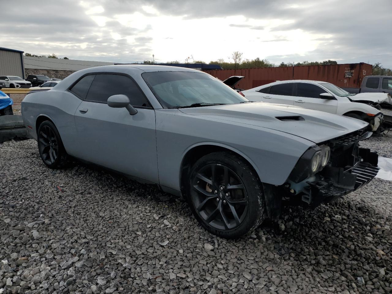 2022 Dodge Challenger Sxt - zdjęcie 4