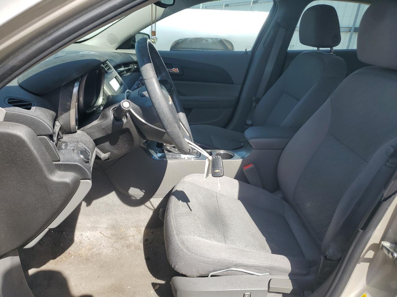 2015 Chevrolet Malibu Ls - zdjęcie 7