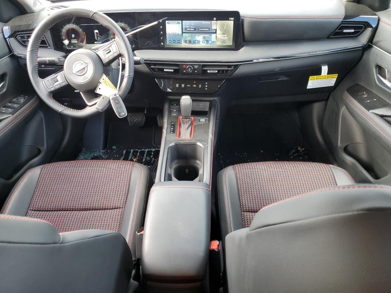 2025 Nissan Kicks Sr - zdjęcie 8