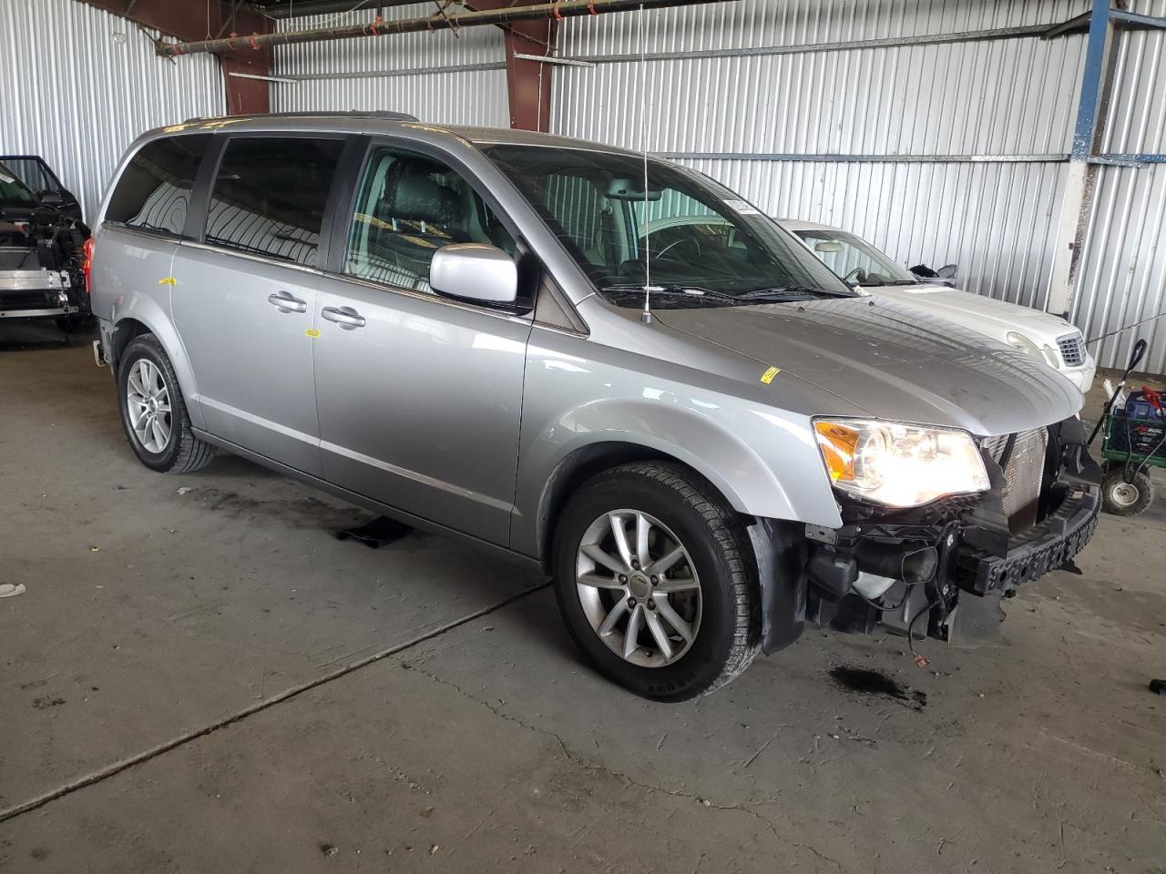 2019 Dodge Caravan - zdjęcie 4