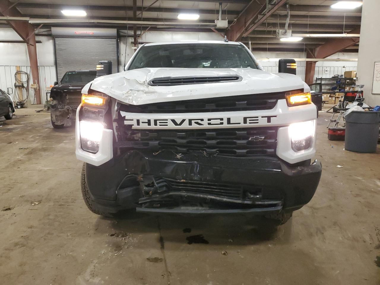 2023 Chevrolet Silverado K2500 Custom - zdjęcie 5