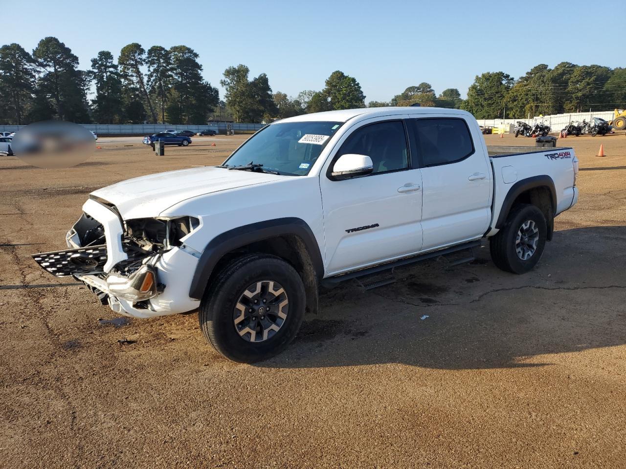 2020 Toyota Tacoma - zdjęcie główne