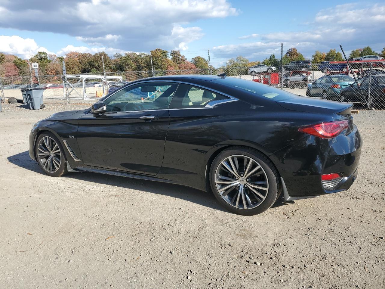2018 Infiniti Q60 Luxe 300 - zdjęcie 2