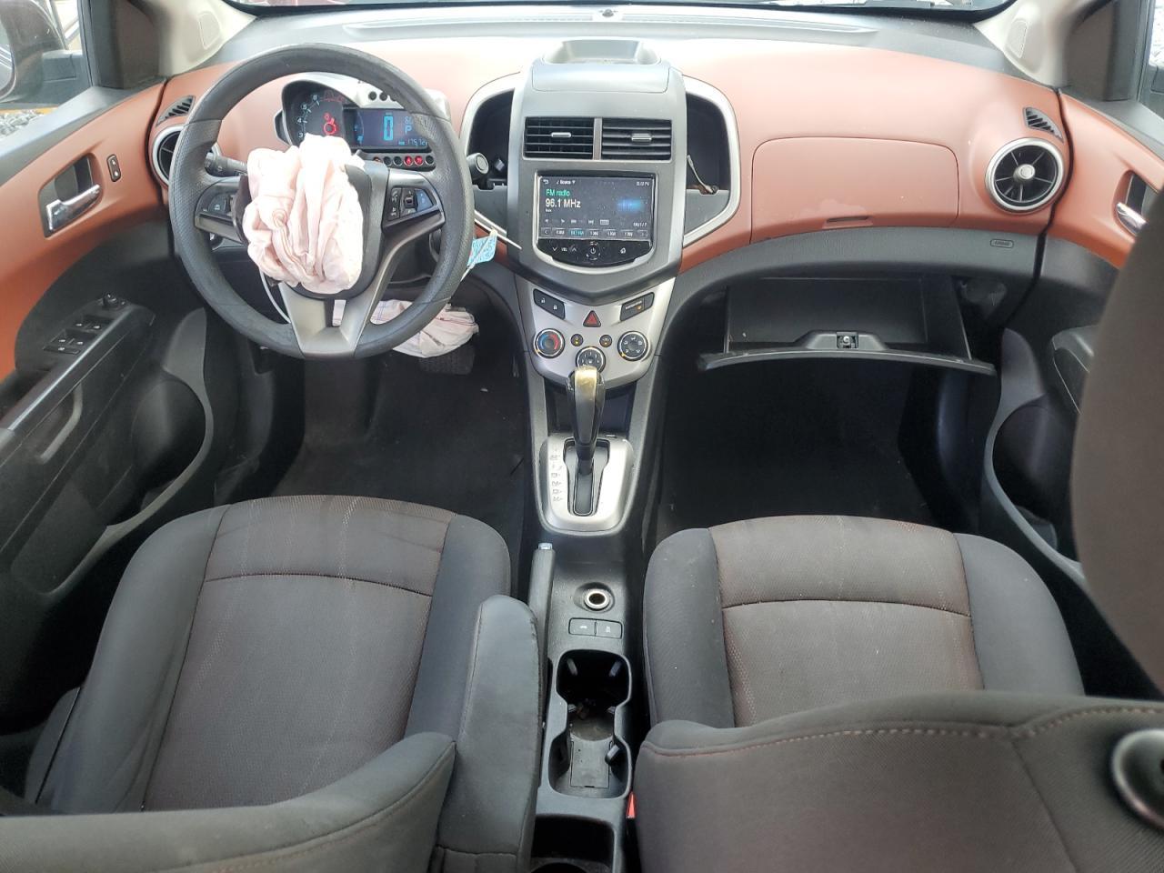 2015 Chevrolet Sonic Lt - zdjęcie 8
