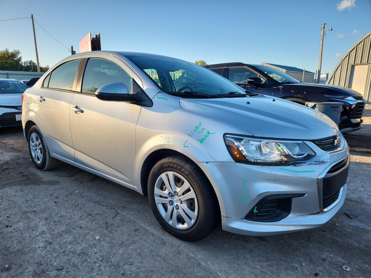 2017 Chevrolet Sonic Ls - zdjęcie 4