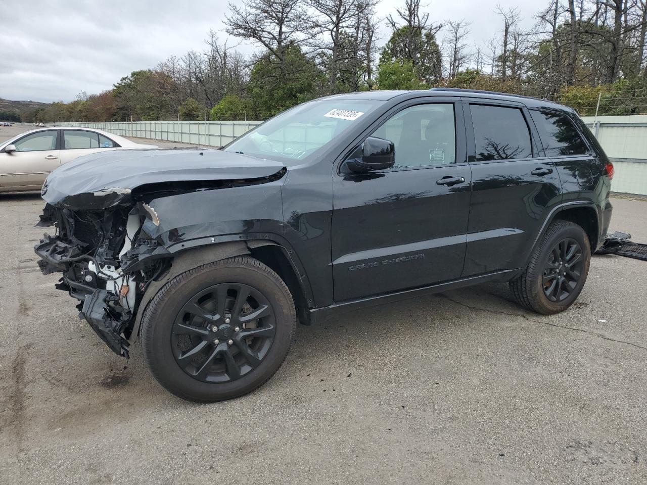 2019 Jeep Grand Cherokee - zdjęcie główne