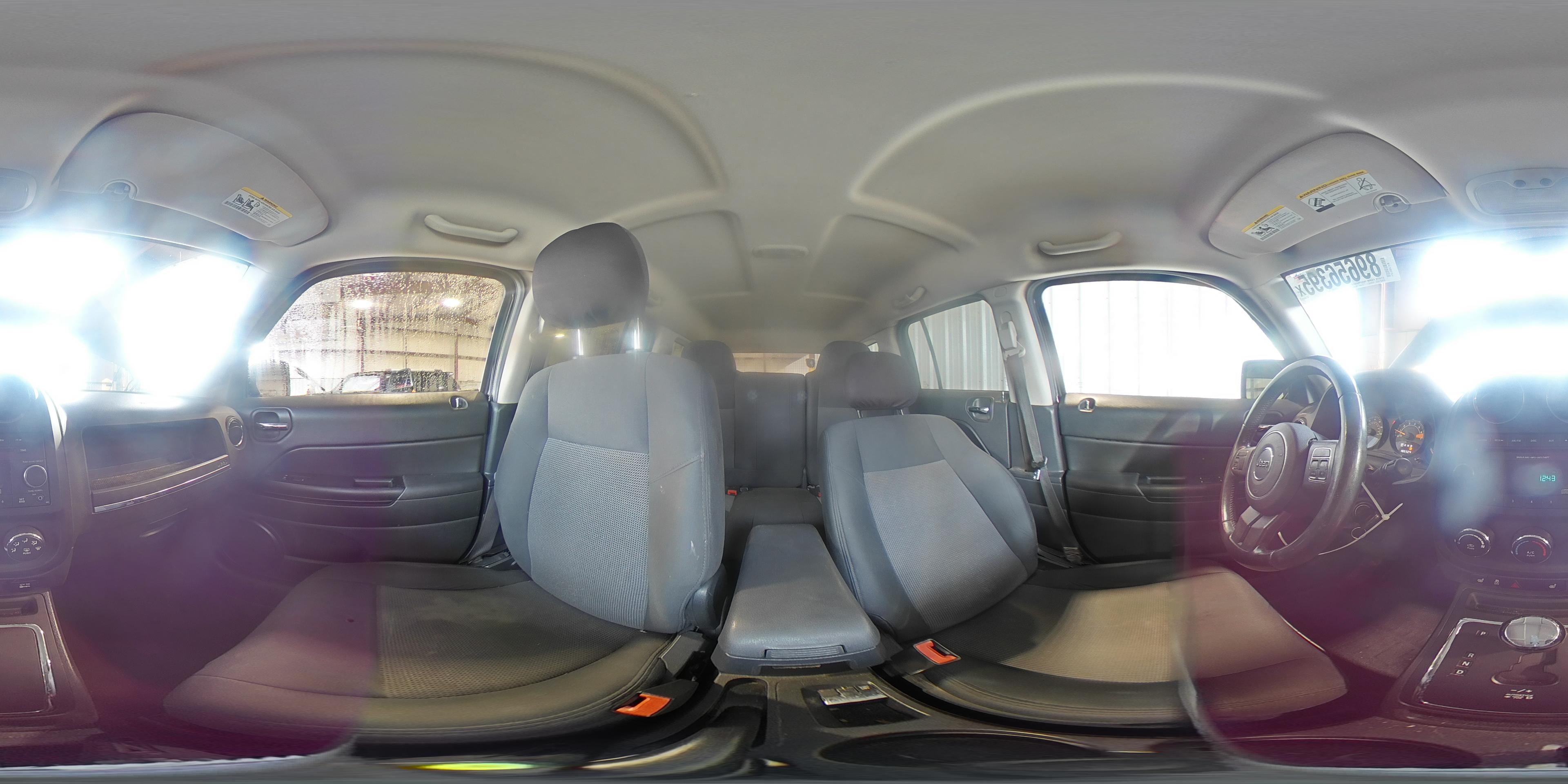 2014 Jeep Liberty (Patriot) - zdjęcie 15