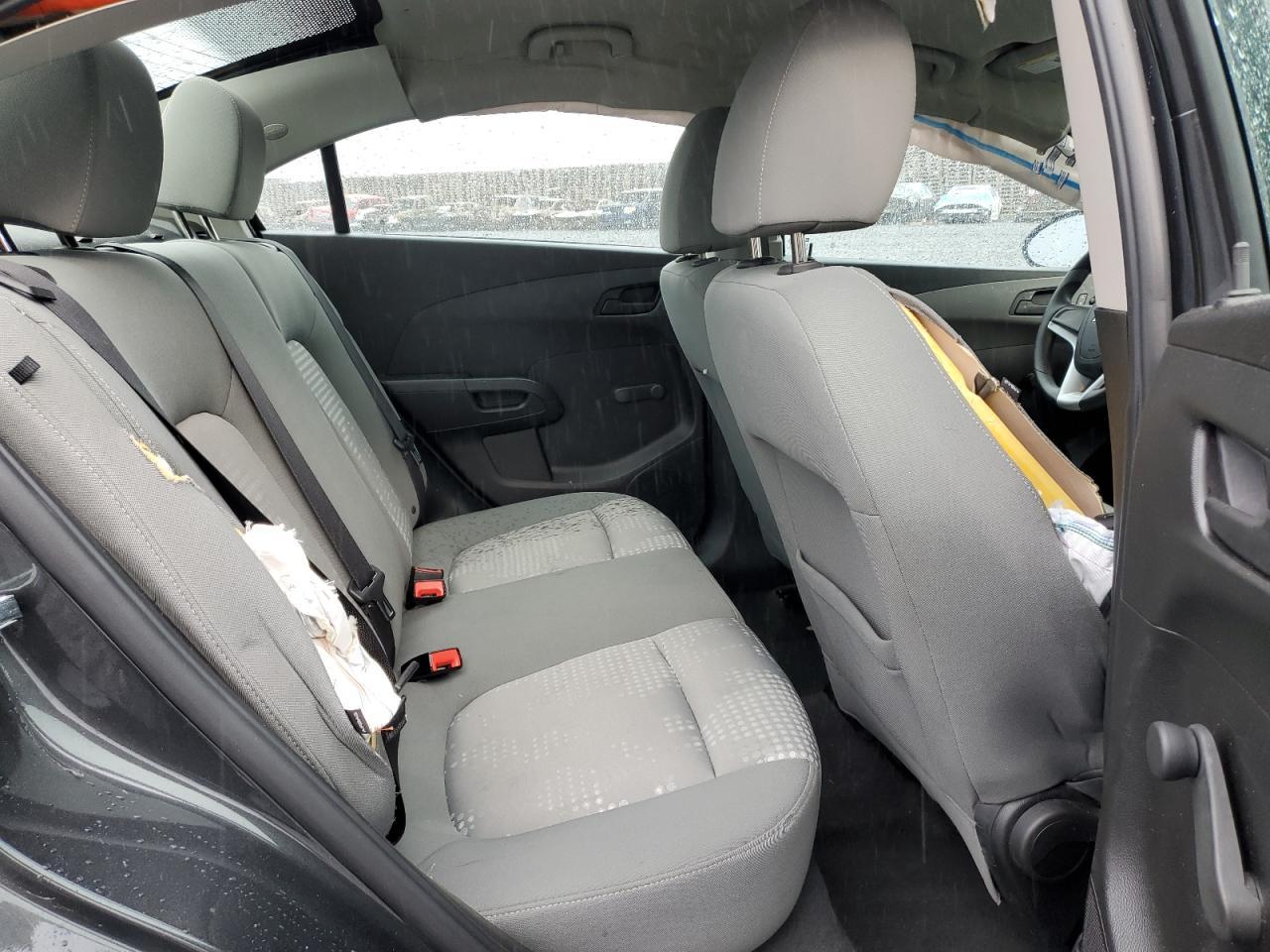 2017 Chevrolet Sonic - zdjęcie 10