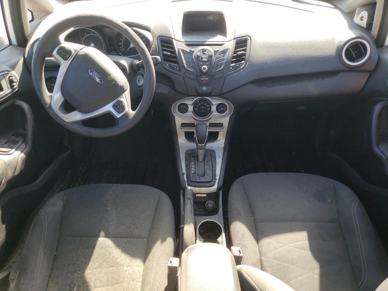 2017 Ford Fiesta Se - zdjęcie 8