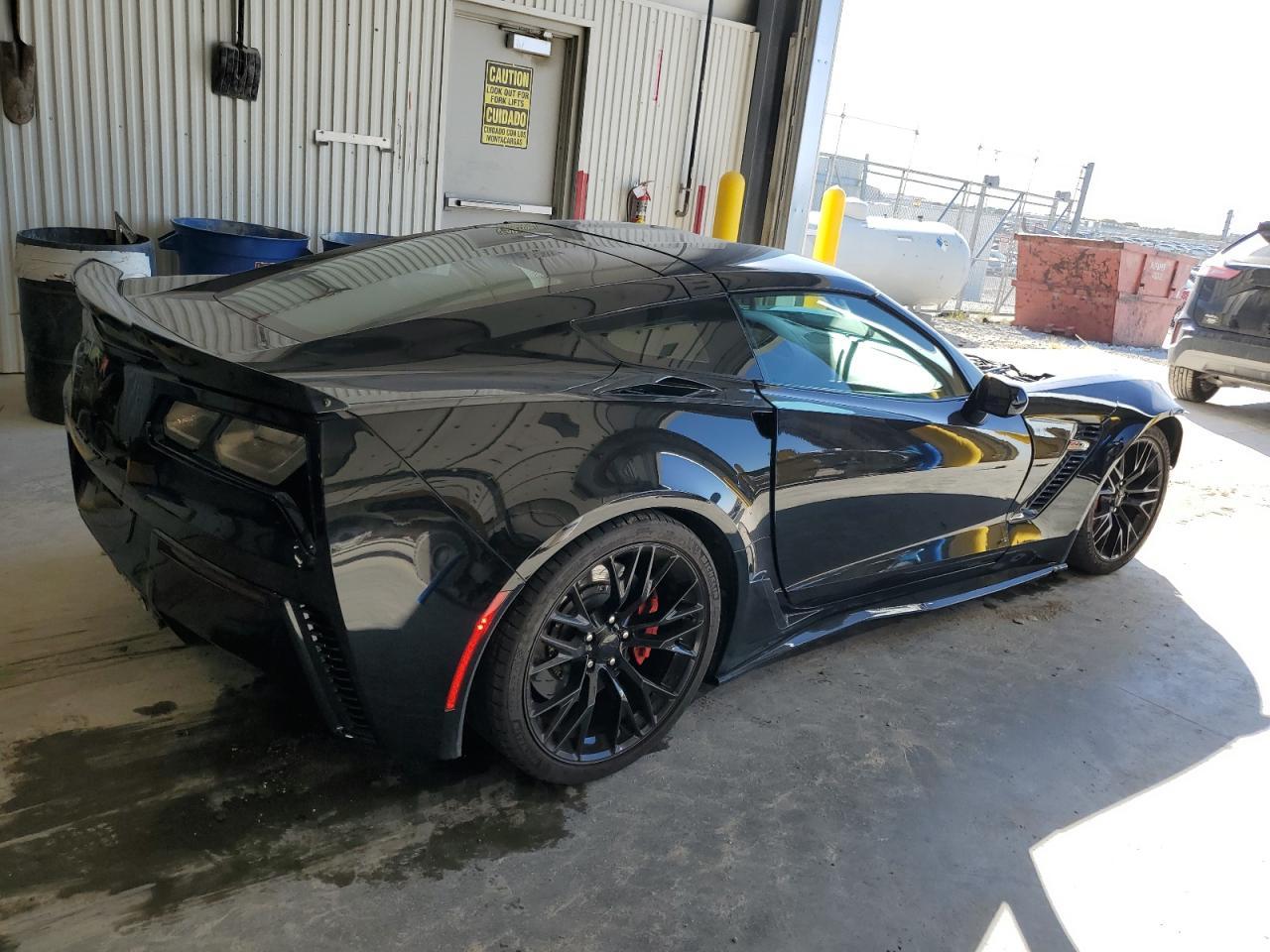 Chevrolet Corvette - zdjęcie 3