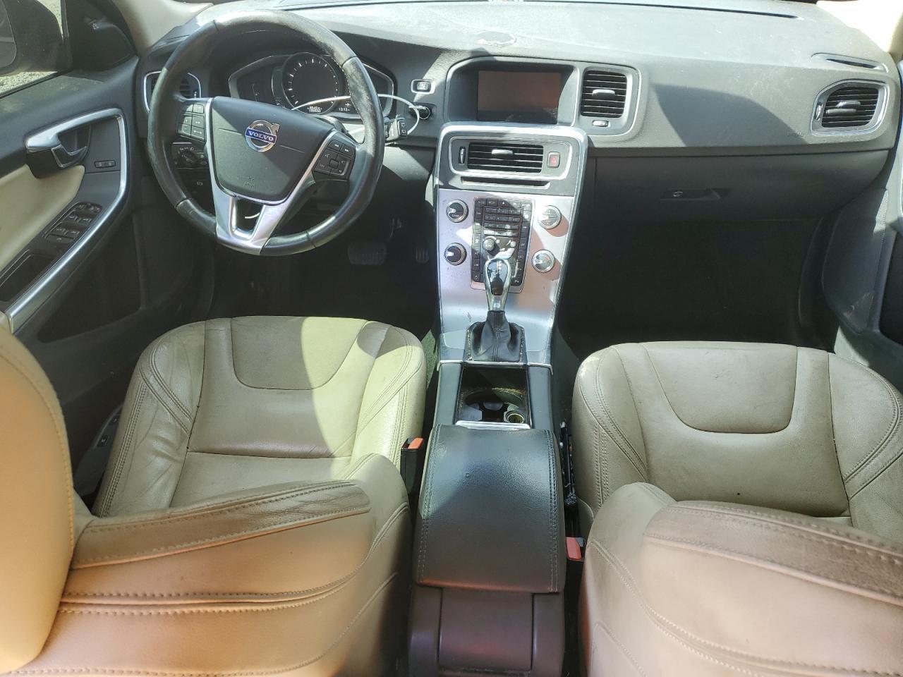 2018 Volvo V60 T5 Dynamic - zdjęcie 8