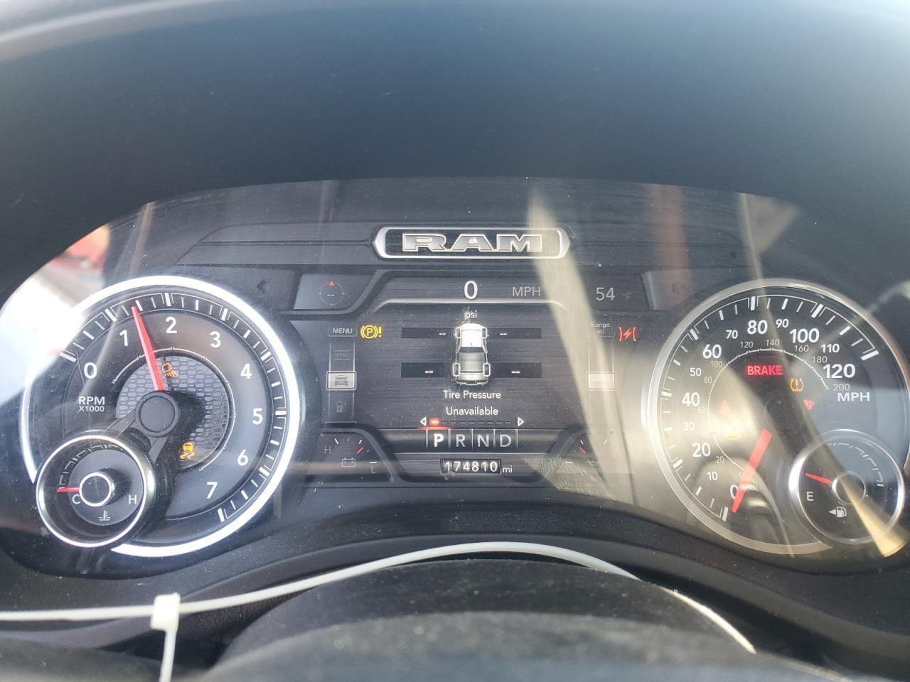 2019 RAM 1500 - zdjęcie 9