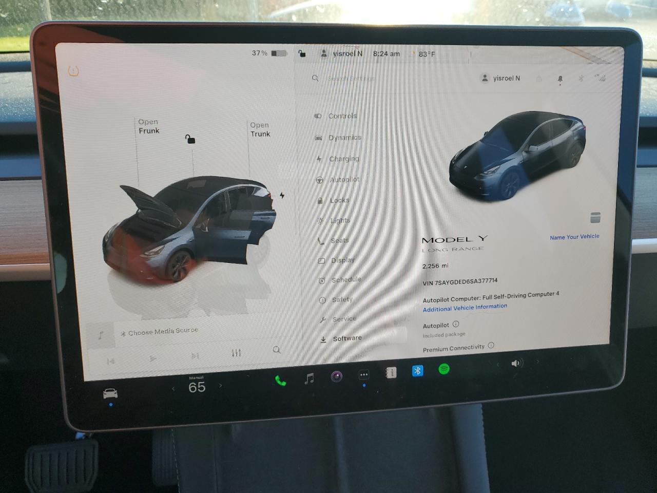 2025 Tesla Model Y - zdjęcie 9