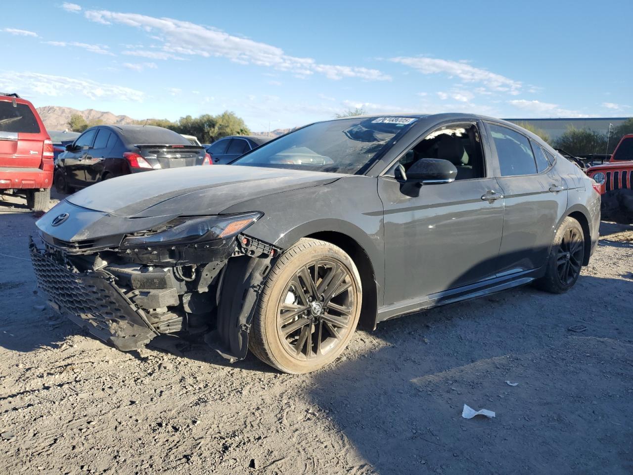 2025 Toyota Camry Xse - zdjęcie główne