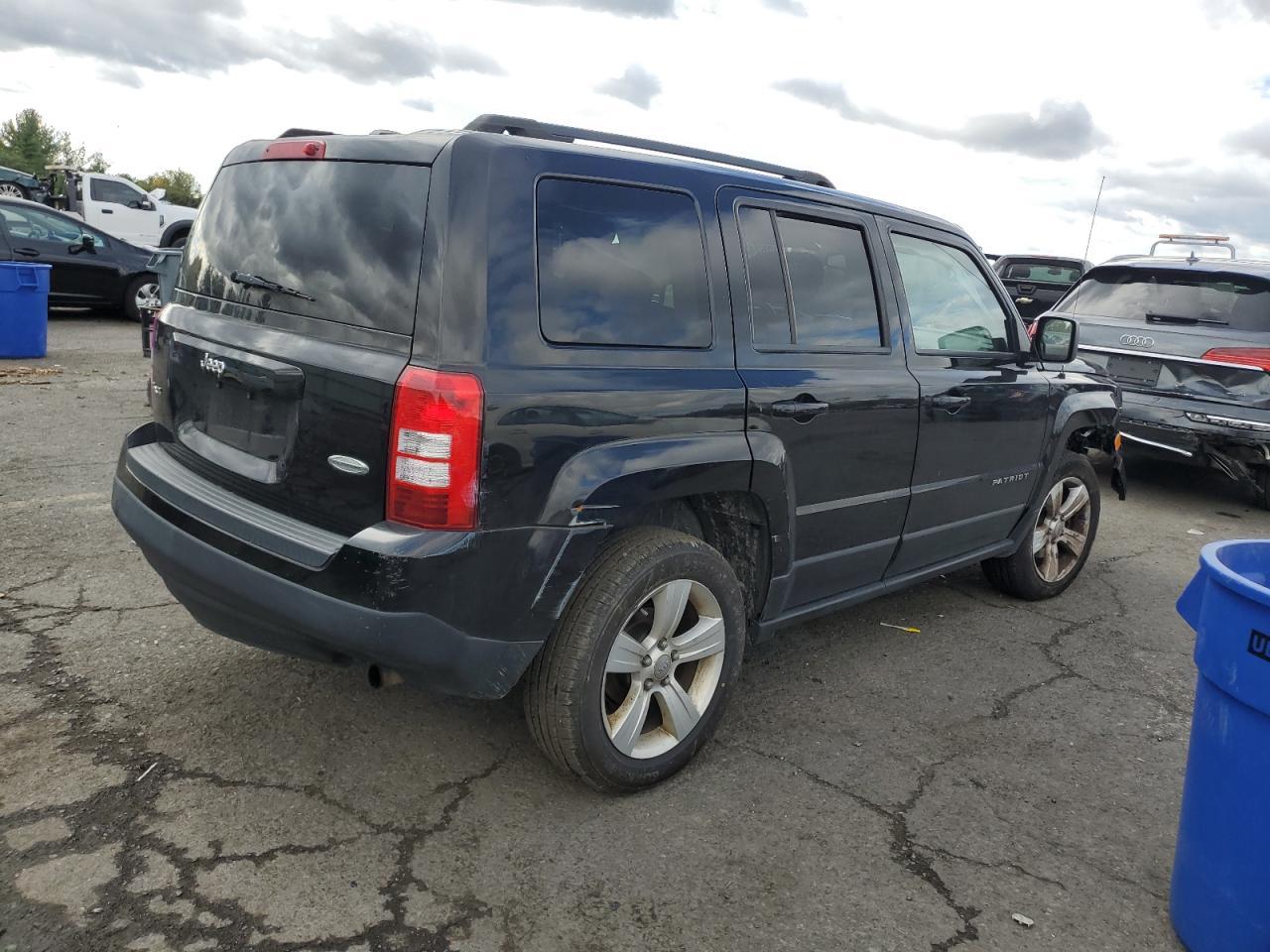 2015 Jeep Patriot Latitude - zdjęcie 3