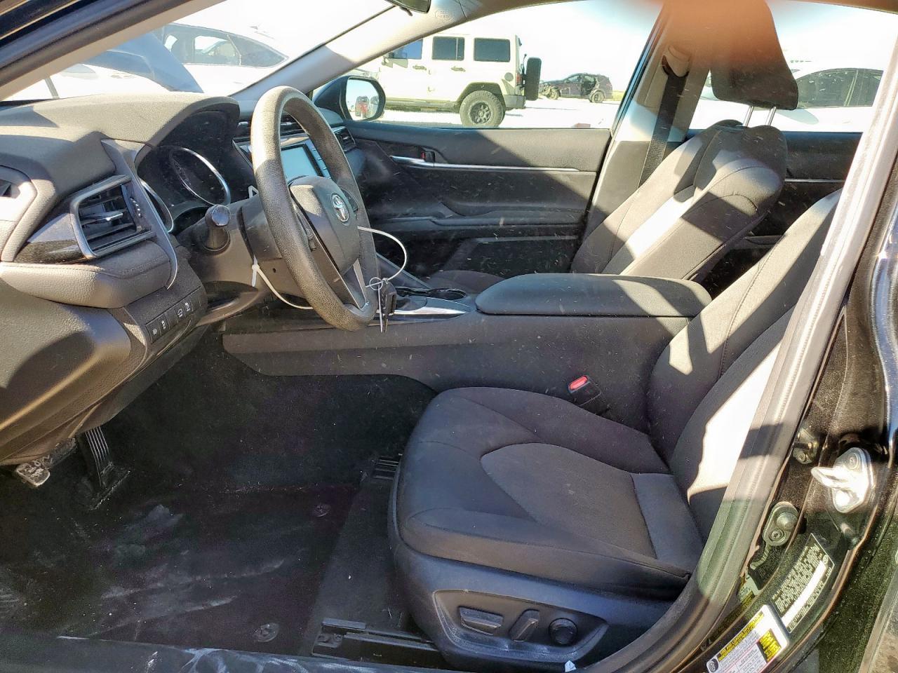 2020 Toyota Camry - zdjęcie 7