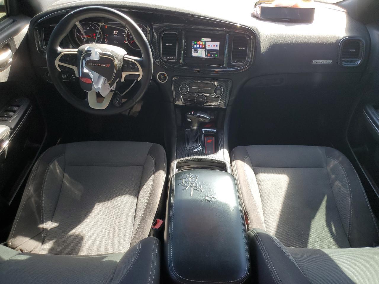 2015 Dodge Charger - zdjęcie 8