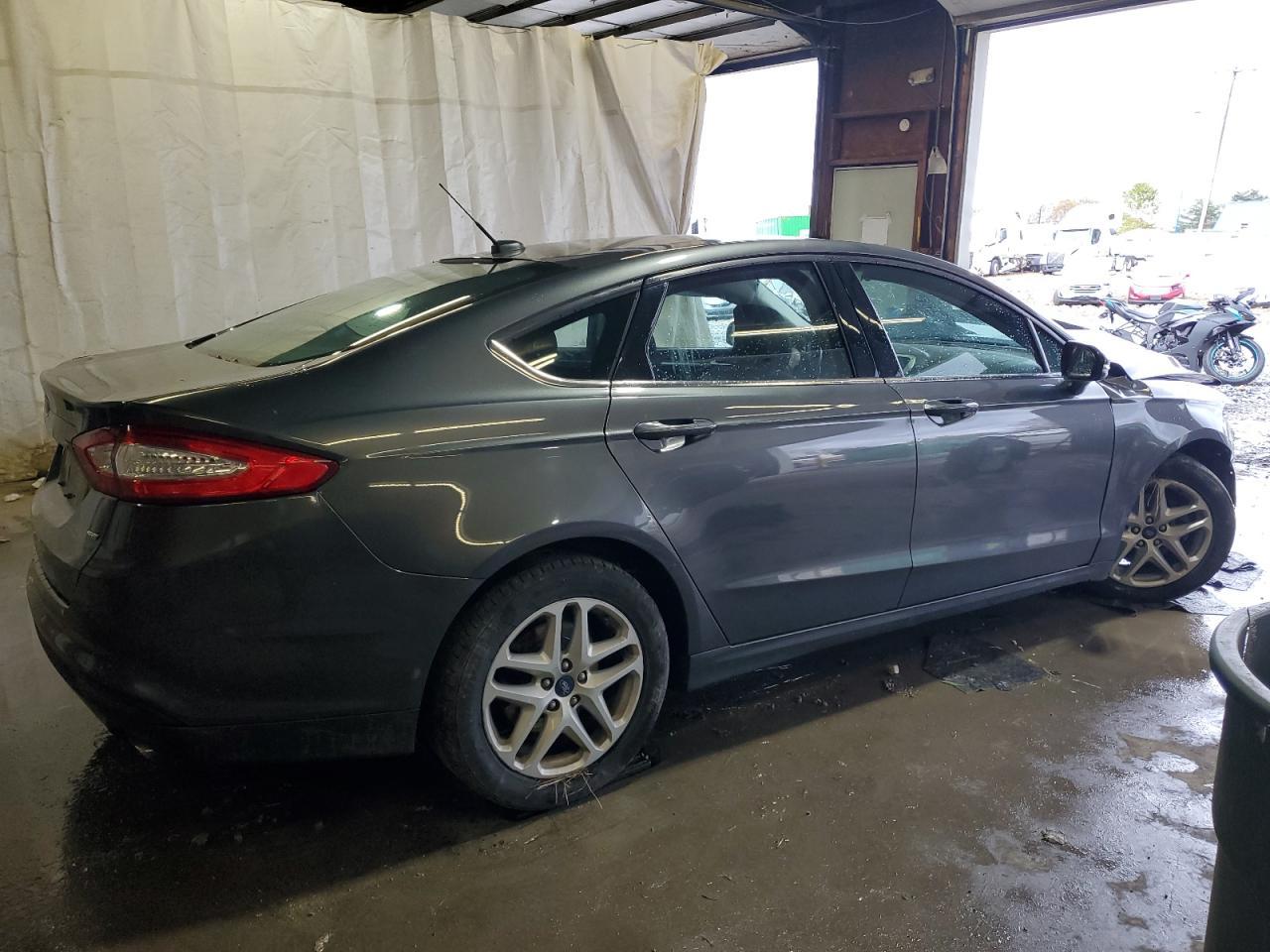 2015 Ford Fusion - zdjęcie 3