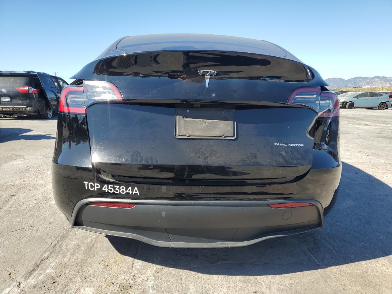 2024 Tesla Model Y - zdjęcie 6