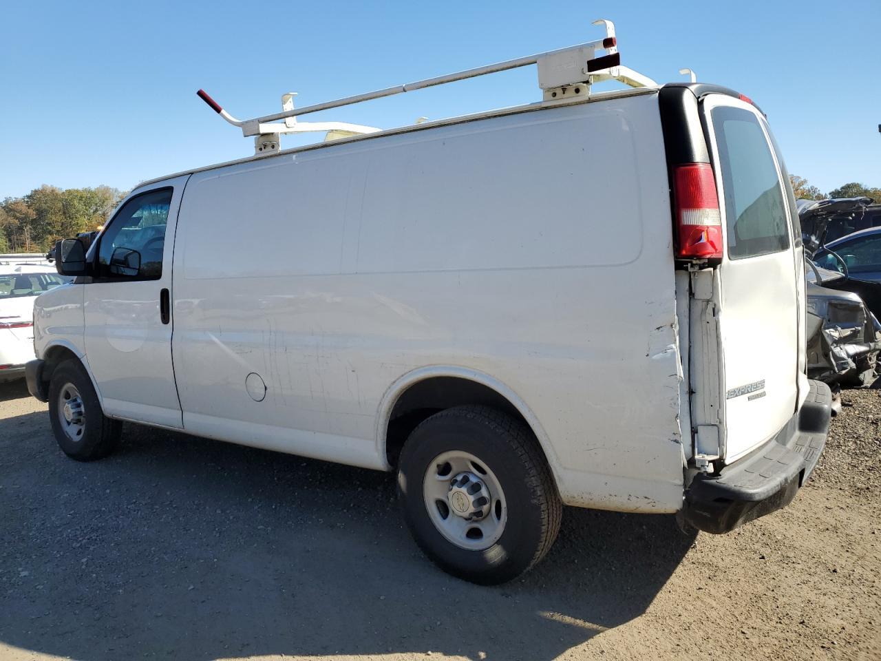 2014 Chevrolet Express G2500 - zdjęcie 2