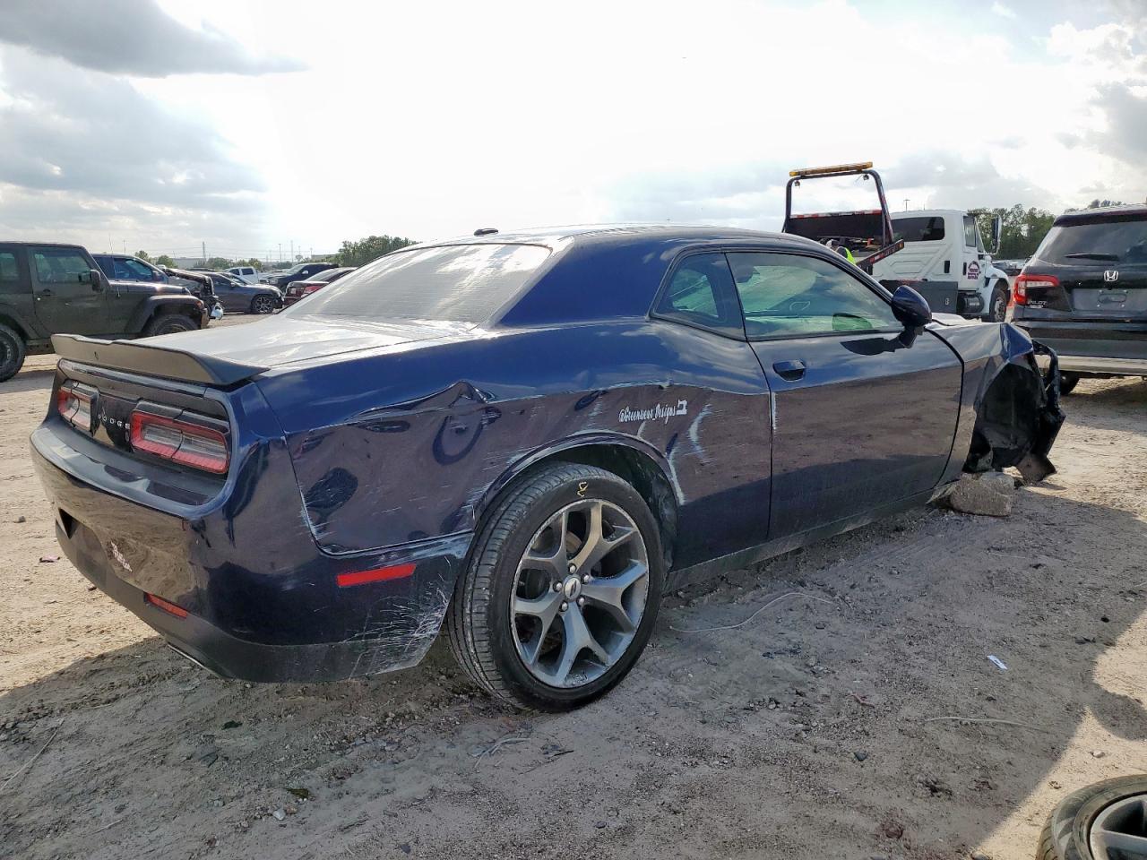 2017 Dodge Challenger Sxt - zdjęcie 3