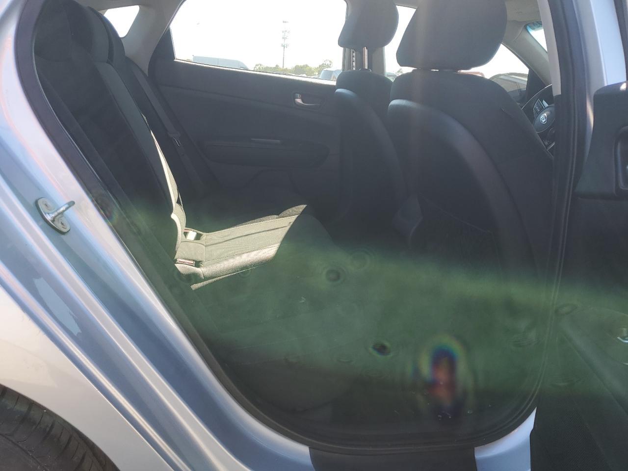 2019 Kia Optima Lx - zdjęcie 10