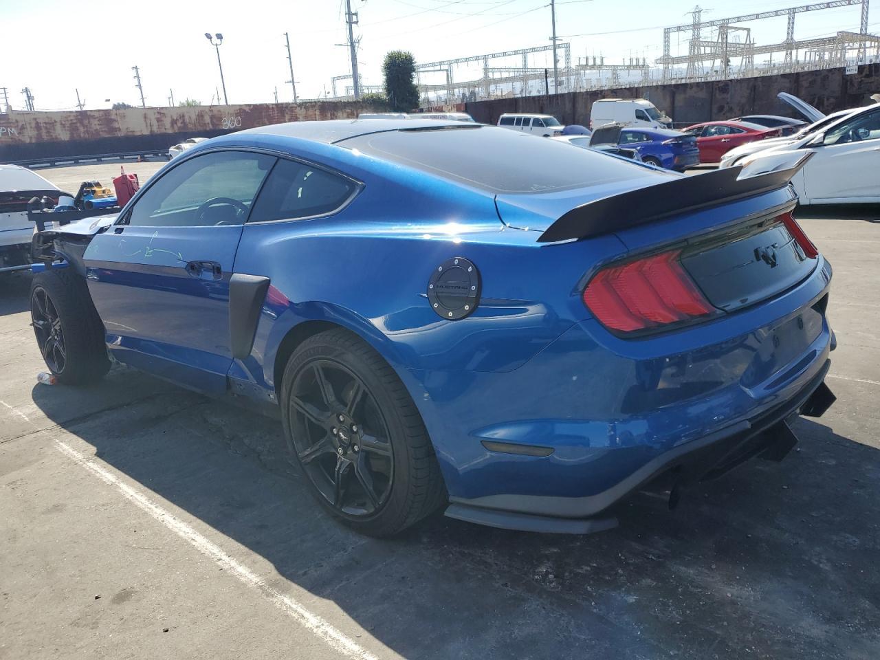 2018 Ford Mustang - zdjęcie 2