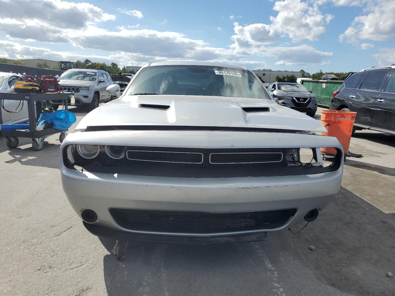 2019 Dodge Challenger Sxt - zdjęcie 5