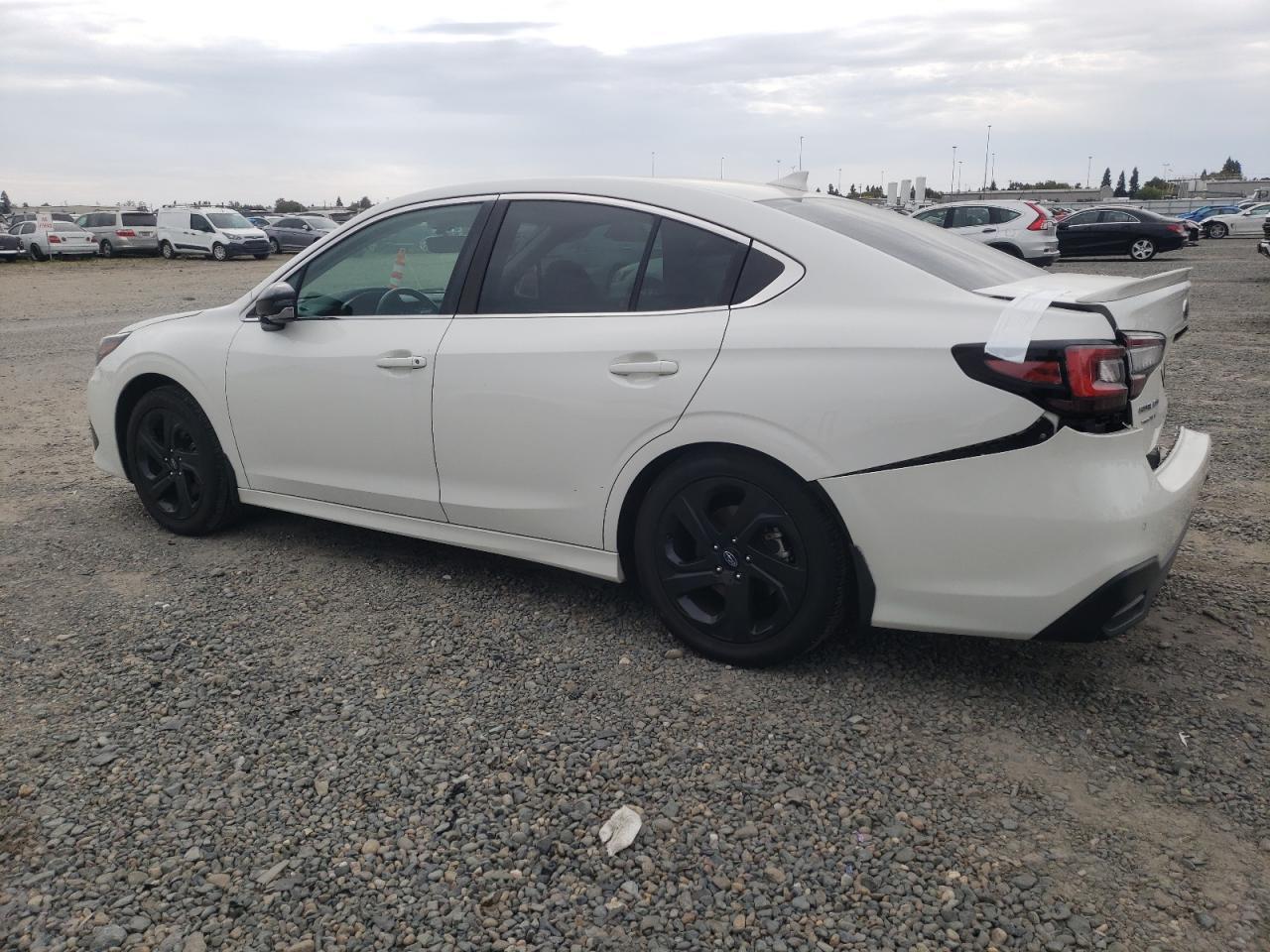 2022 Subaru Legacy - zdjęcie 2