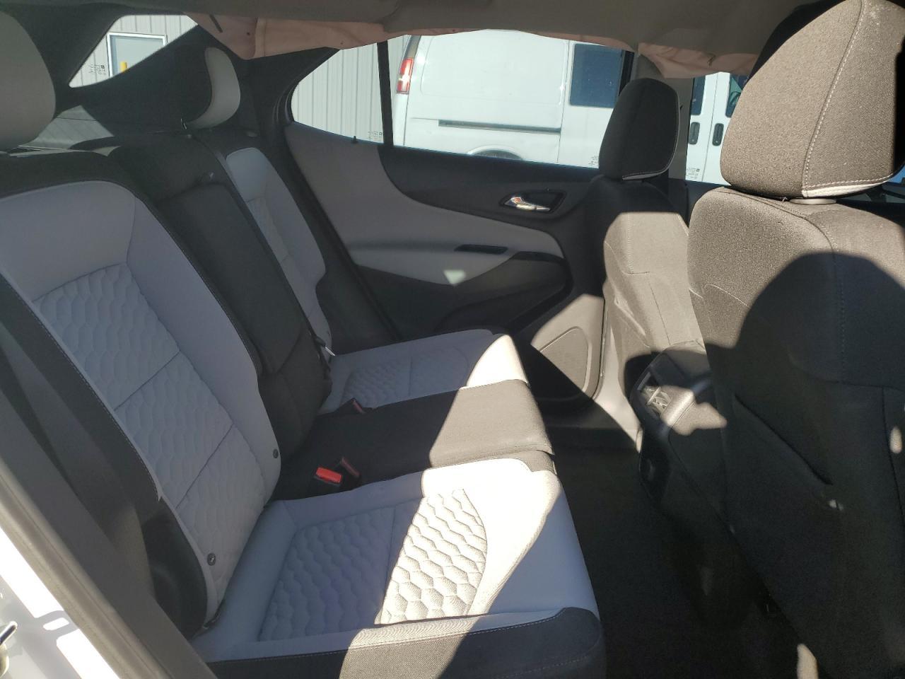 2018 Chevrolet Equinox Ls - zdjęcie 10