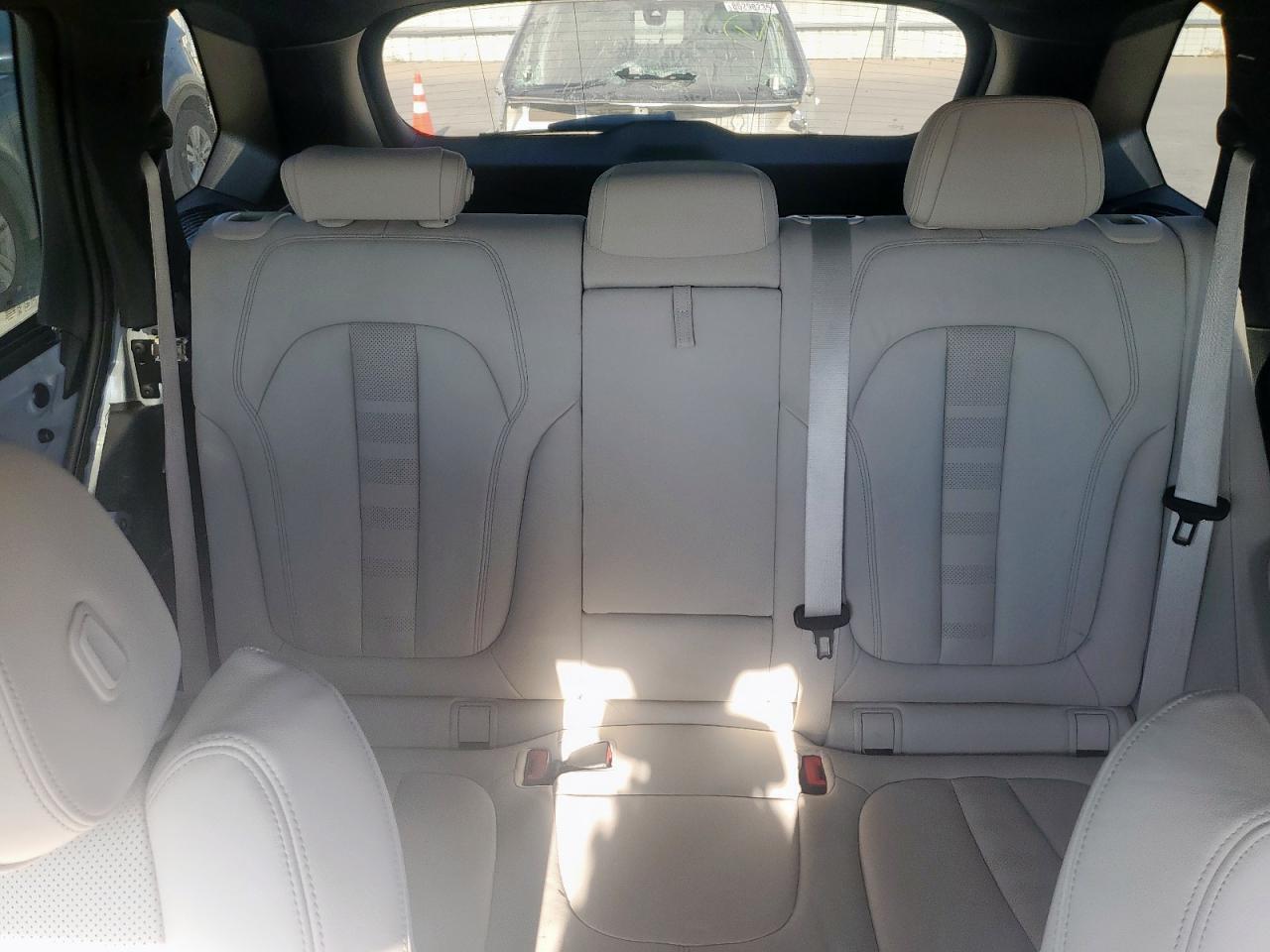 2021 BMW X5 - zdjęcie 10