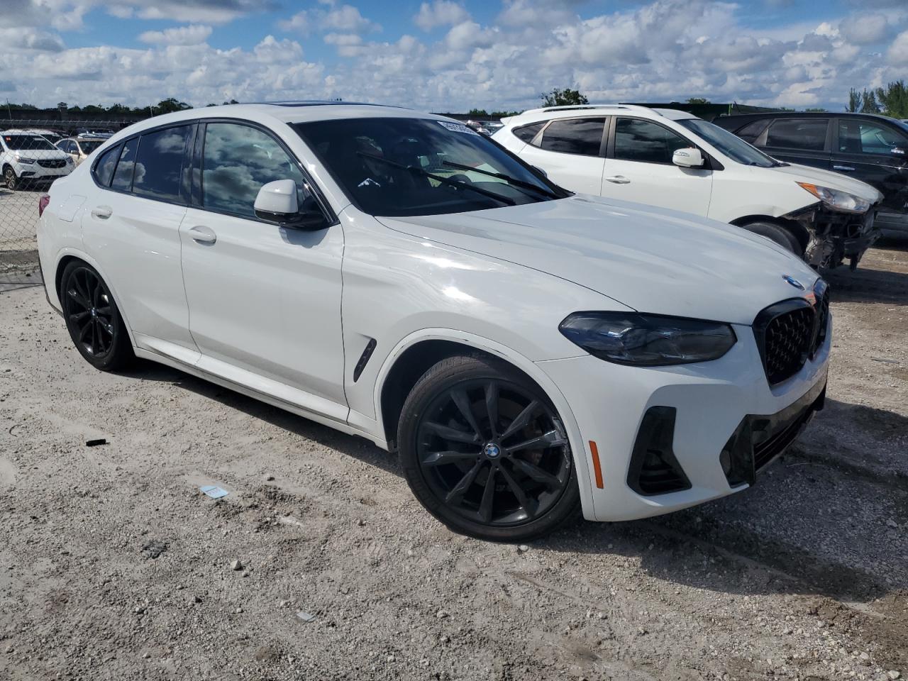 2023 BMW X4 xDrive30I - zdjęcie 4