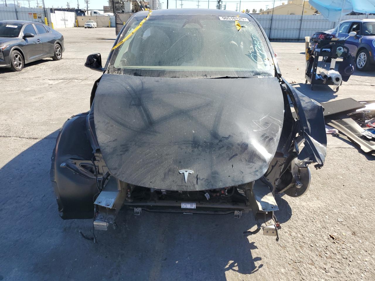 2024 Tesla Y - zdjęcie 5