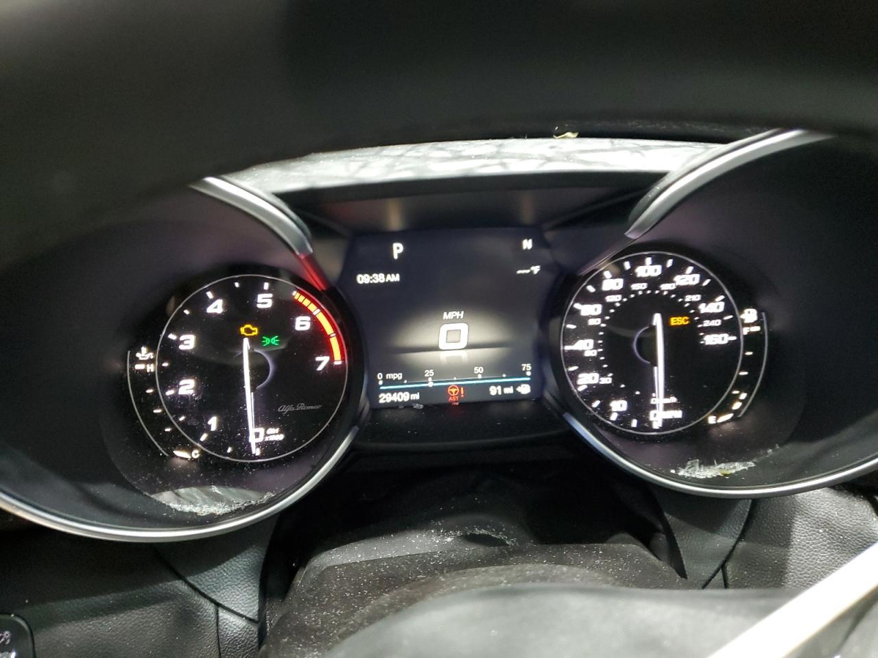 2019 Alfa Romeo Giulia Ti - zdjęcie 9