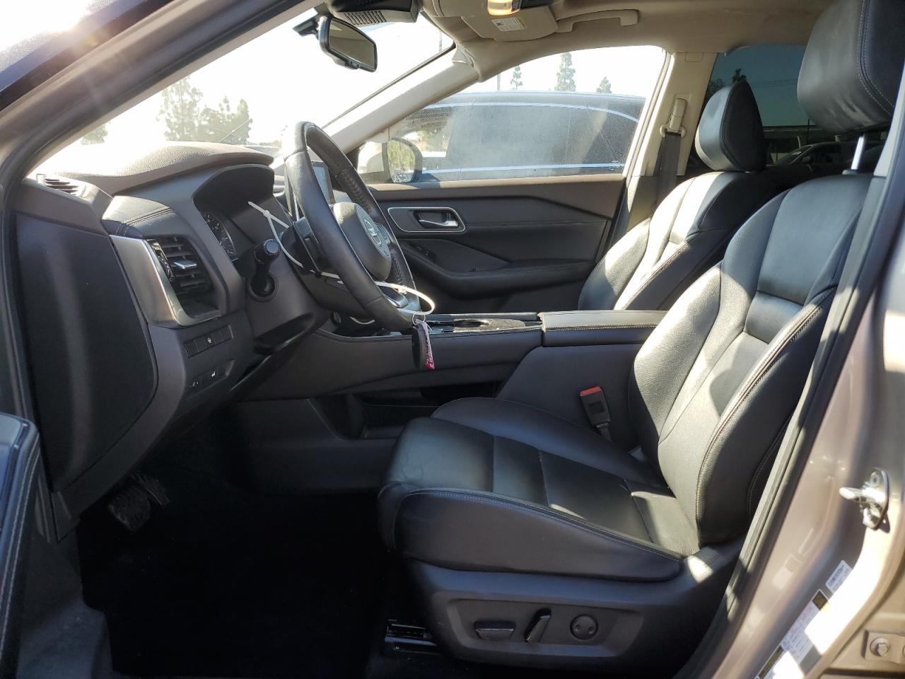 2021 Nissan Rogue - zdjęcie 7