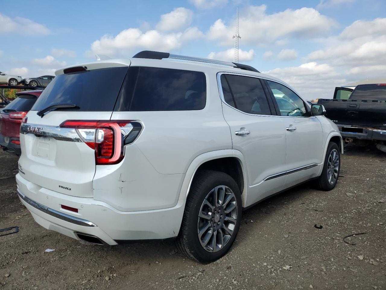 2023 GMC Acadia - zdjęcie 3